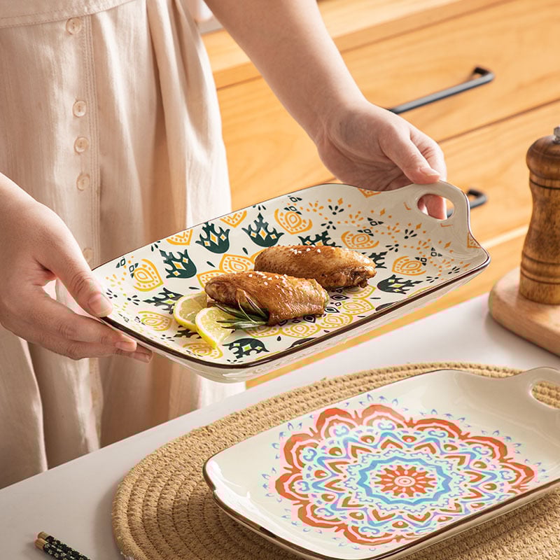 Bohemia porcelán téglalap alakú halas tál kettős fogantyúval, aláglazúrral, virágmintás, mikrohullámú sütőben használható