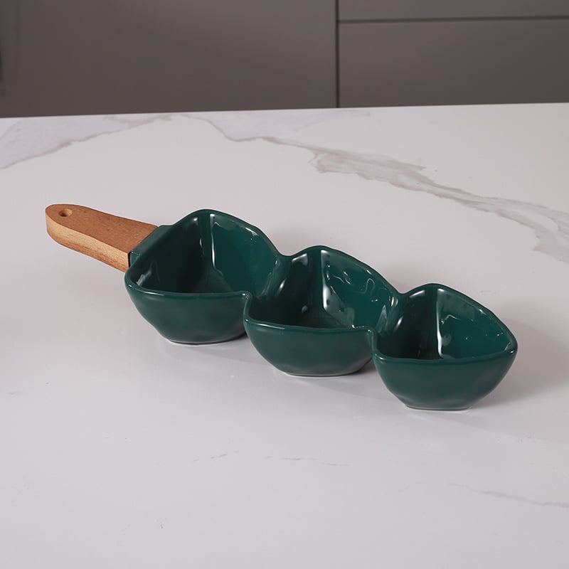 Porcelán osztott tányér fa fogantyúval, logónyomtatási és testreszabási lehetőséggel