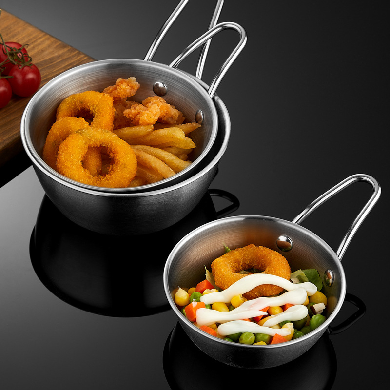 304 rozsdamentes acél kör alakú tál logóval; testreszabható feldolgozás; mikrohullámú sütő nem használható; ideális forró pot fűszereihez és gyümölcssalátához