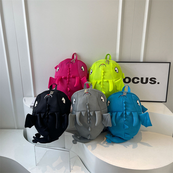 Rucsac 3D cu design cameleon, motiv monstru cu aripi, extensibil, 20–35 L, canvas