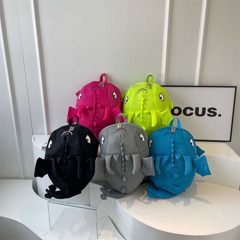 Rucsac 3D cu design cameleon, motiv monstru cu aripi, extensibil, 20–35 L, canvas