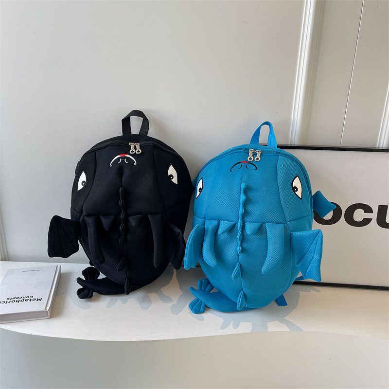 Rucsac 3D cu design cameleon, motiv monstru cu aripi, extensibil, 20–35 L, canvas