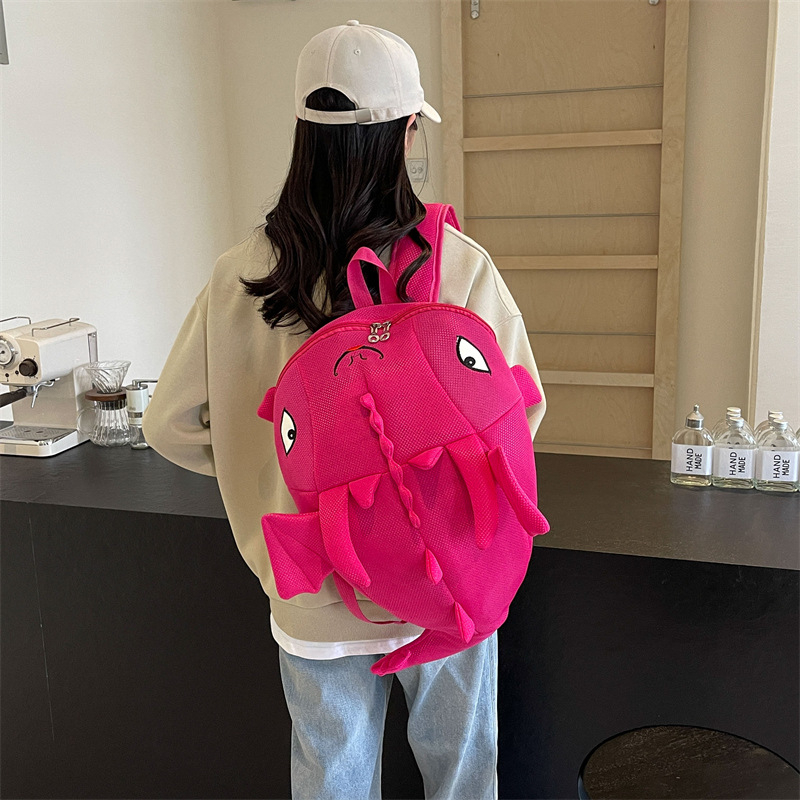 Rucsac 3D cu design cameleon, motiv monstru cu aripi, extensibil, 20–35 L, canvas