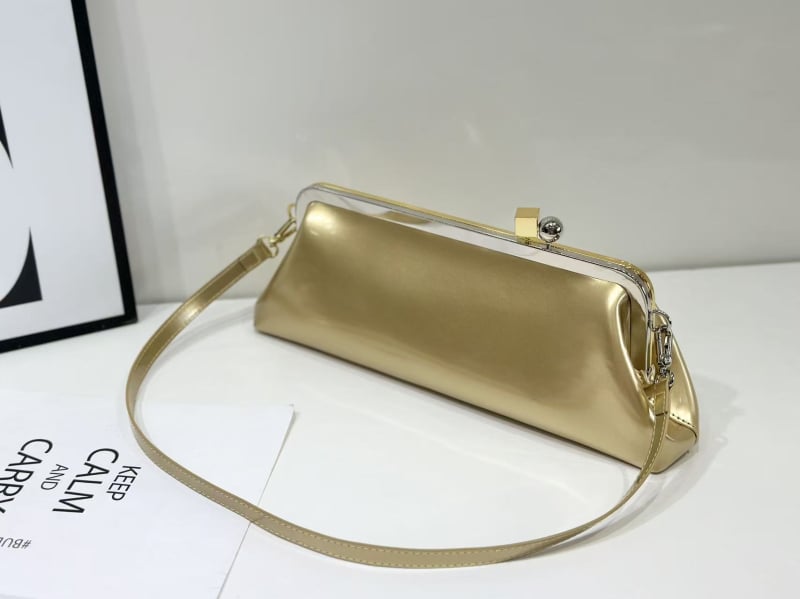 Geantă de umăr din PU, formă orizontală pătrată, închidere cu cataramă magnetică, căptuțire din fibre super, bretea de umăr simplă