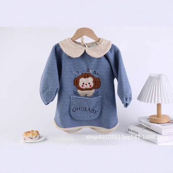 Bērnu ēšanas salab ar kabatu, cartoon raksts, poliestera audums, nav ūdensizturīgs, vecuma grupa 1–3 gadi (80–100 cm), rudens 2025