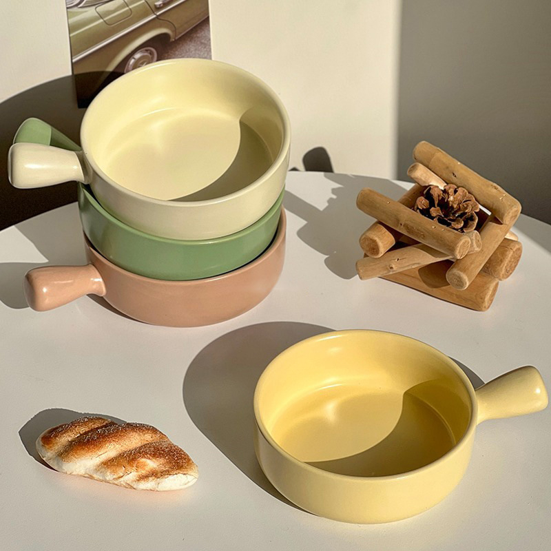 Vas ceramic cu mâner pentru supe și tăiței, formă rotundă, finisaj subglazurat, compatibil cu microunde, posibilitatea personalizării cu logo