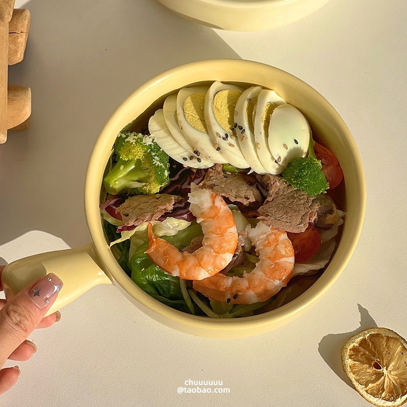 Vas ceramic cu mâner pentru supe și tăiței, formă rotundă, finisaj subglazurat, compatibil cu microunde, posibilitatea personalizării cu logo