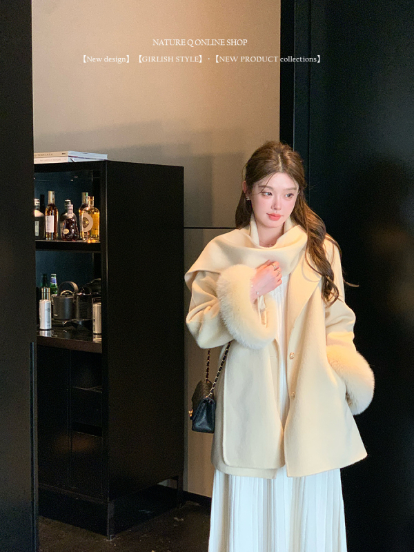 Palton damă din lână, gros, lungime medie, croială lejeră, mâneci raglan, 95%+ lână