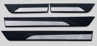 Прагове за врати civicLED, пластмасов материал, модел: 2023 Civic LED door sill