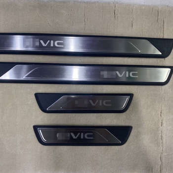 Прагове за врати civicLED, пластмасов материал, модел: 2023 Civic LED door sill