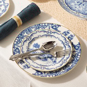 Керамичен комплект чинии с кръгла форма и глазуриран покритие; подходящ за хотели и ресторанти; възможно персонализиране и печат на лого.