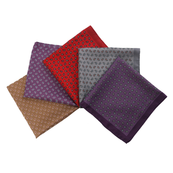 Kišeninis rankšluostis su kešu gėlių raštu, poliesterio siūlai, laisvas stilius, atspaudas