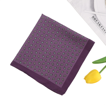 Kišeninis rankšluostis su kešu gėlių raštu, poliesterio siūlai, laisvas stilius, atspaudas