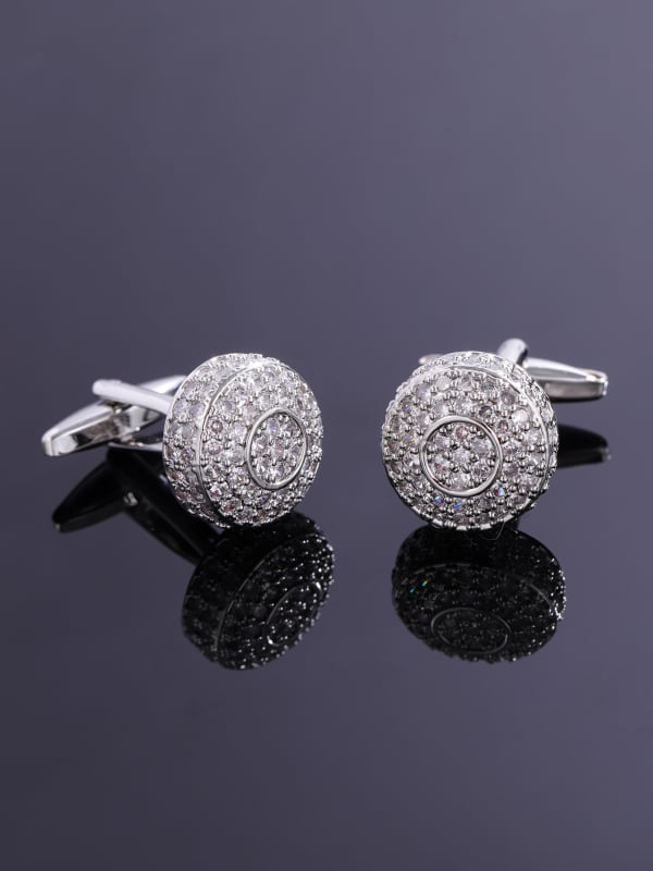 Férfi mandzsettagombok - kör alakú geometriai forma, fehér kristályokkal, réz test, elektroplattált felület, koreai stílus, uniszex