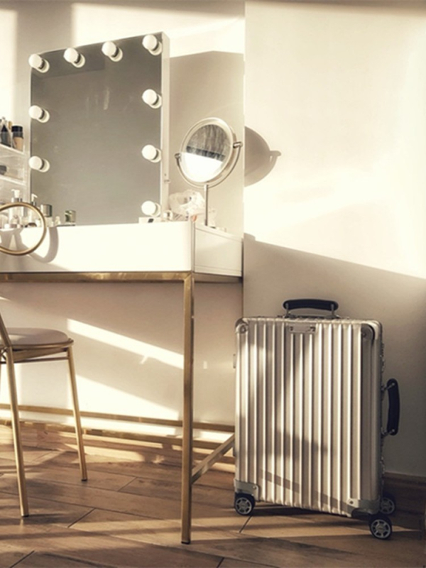 Kofer za ručnu prtljagu s aluminijskim okvirom, 360° okretni kotači, kapacitet 56–75 L, TSA brava
