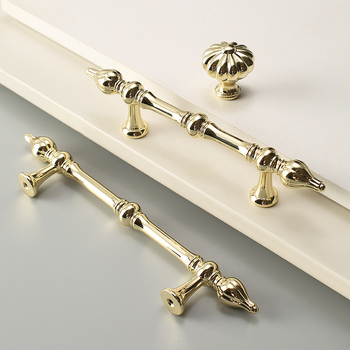 Гардеробна дръжка, солидна цинкова сплав, лита отливка, модел 7075, марка Fandilo