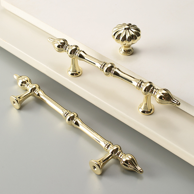 Гардеробна дръжка, солидна цинкова сплав, лита отливка, модел 7075, марка Fandilo