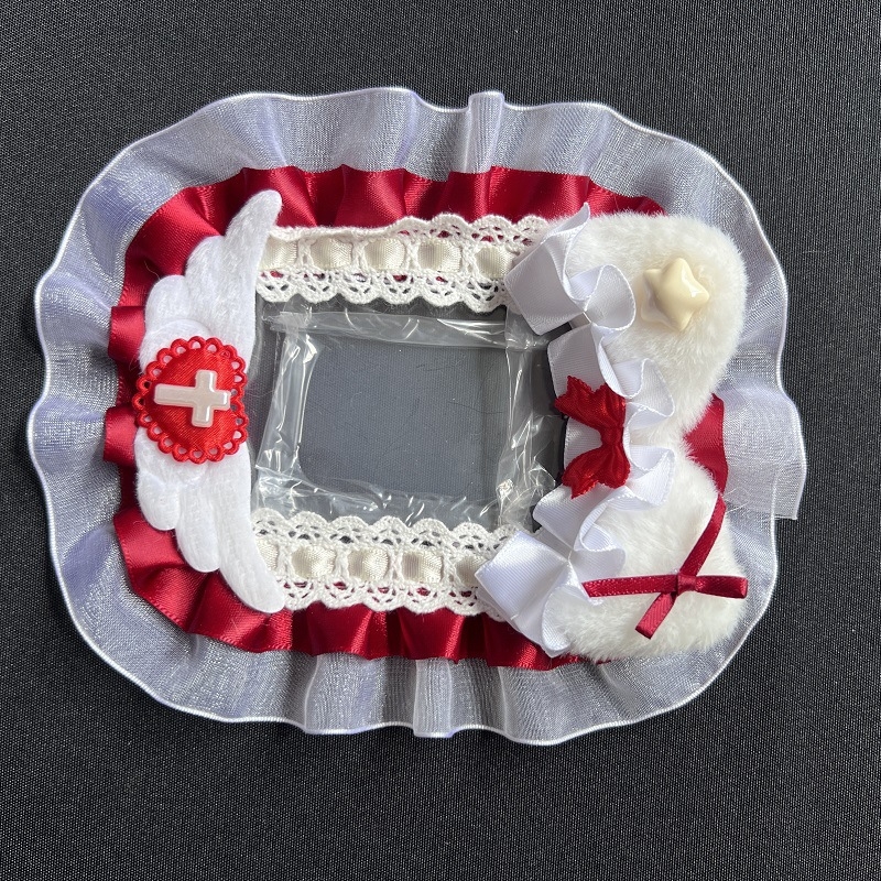 Čipkasta futrola za kartice, moderni minimalistički stil