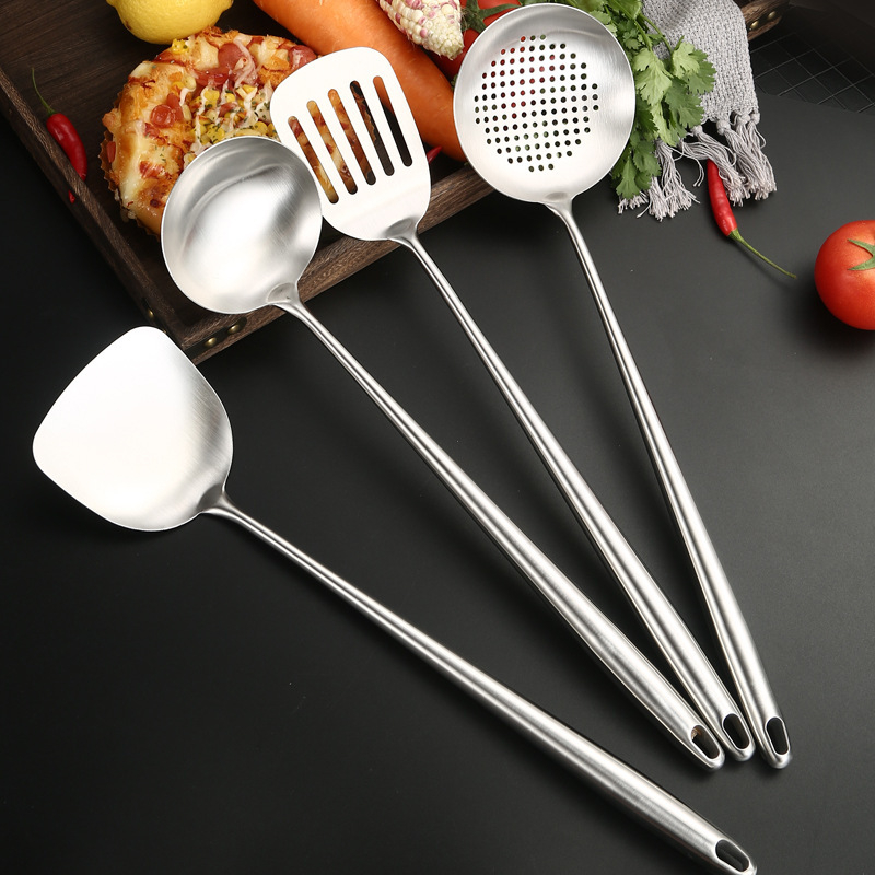 Set žlica i spatula od 201 nehrđajućeg čelika, s čeličnom ručkom; visoka otpornost na visoke temperature; kategorija: set žlica i spatula; mogućnost prilagodbe (tiskanje logotipa)