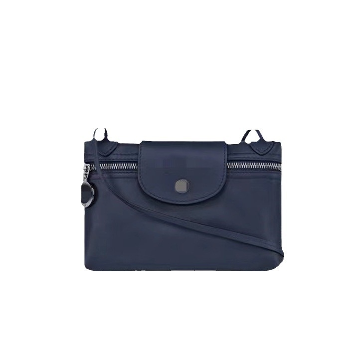 PU kožna crossbody torbica - mala kvadratna kutija, gradski minimalistički stil, vodoravni kvadratni oblik, zatvaranje poklopcem