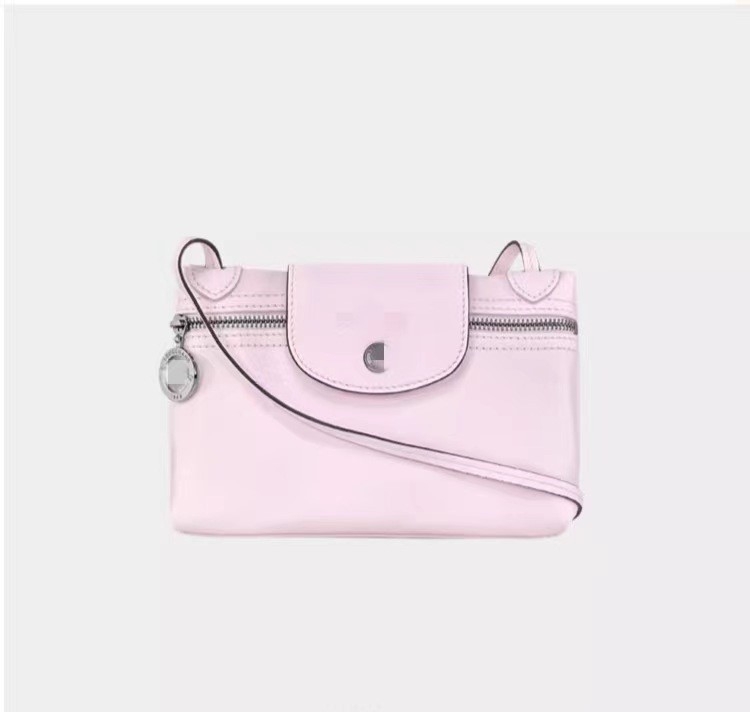 PU kožna crossbody torbica - mala kvadratna kutija, gradski minimalistički stil, vodoravni kvadratni oblik, zatvaranje poklopcem