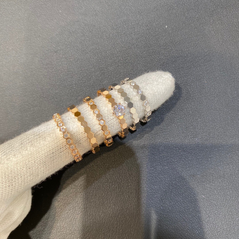 Geometriai méhsejt gyűrű teljes és fél gyémánt díszítéssel, elektroplating bevonatú, V arany, női stílus