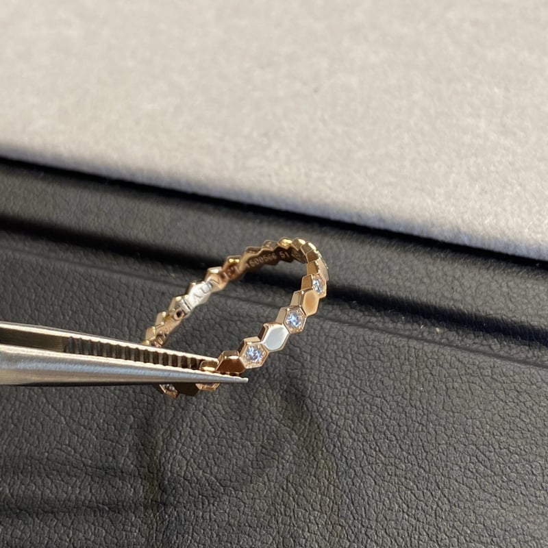 Geometriai méhsejt gyűrű teljes és fél gyémánt díszítéssel, elektroplating bevonatú, V arany, női stílus