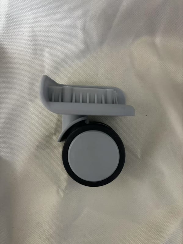 Roată universală ABS pentru bagaje — lansare primăvara 2025, stil urban minimalist, accesorii bagaje