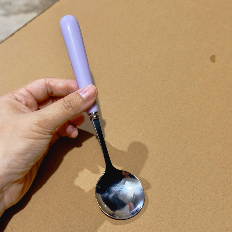 Rozsdamentes acélból készült kanál–villa étkészlet, nordic stílus, egyszínű felület, Hemp Wheel felületi finiselés (Anyag: rozsdamentes acél; Stílus: nordic; Mintázat: egyszínű; Finiselés: Hemp Wheel)