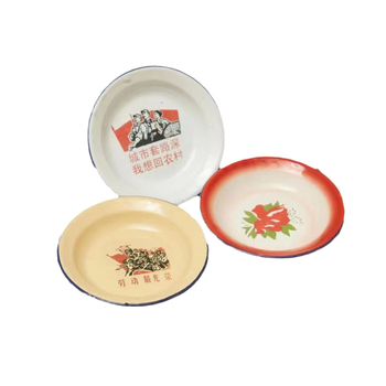 Emajlirani okrugli tanjur za užinu s cvjetnim uzorkom, stil Nacionalna plima i vjetar