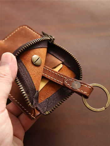 Kulcstartó táska férfiaknak - Valódi bőr, Első réteg marhabőrből, 1 hajtás, Kopásálló, Tárolható