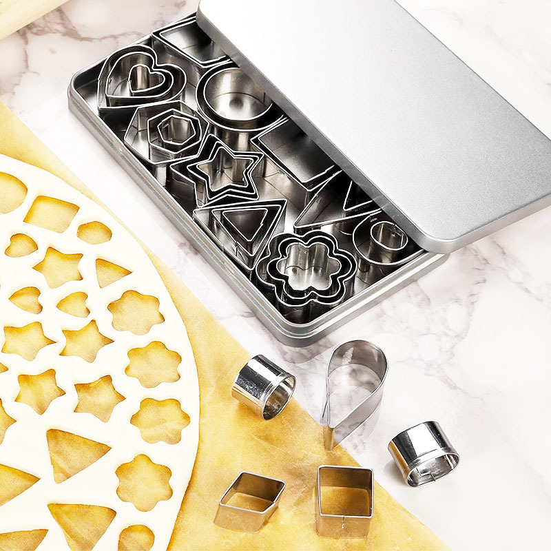 Комплект от 30 форми за печене от неръждаема стомана с нестандартна форма за сладки, торти, фондан и плодове