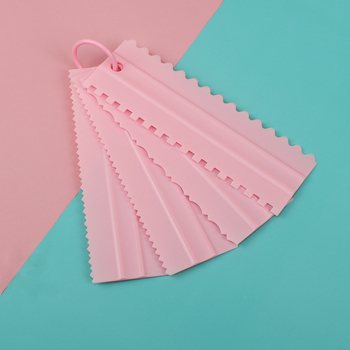 4-частен пластмасов комплект крем шпатули със двойнозъби за украса на торти