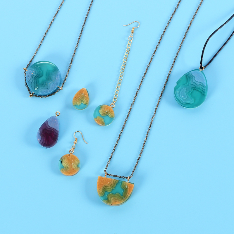 Formă din silicon pentru prăjituri – formă neregulată, design picătură de cristal și val de apă, motiv pandantiv insular