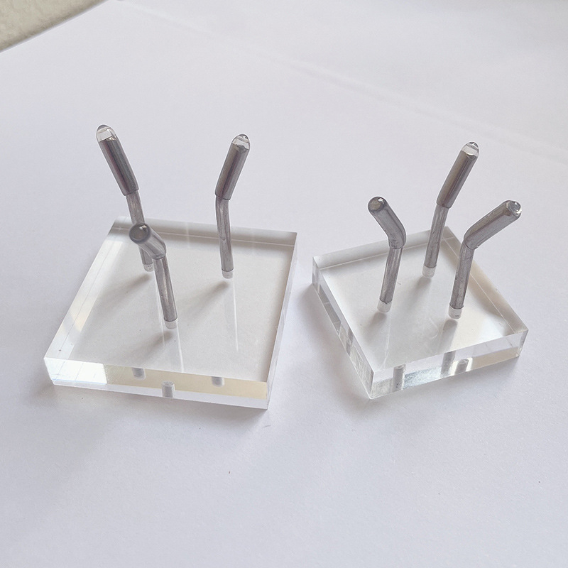 Displej regál – Akryl, trojzubý stojan, Prvé poschodie, Hongkuan Jewelry 026