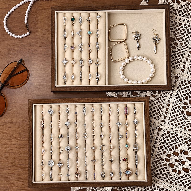 Дървена витрина за бижута от орехово дърво с множество отделения за пръстени, колиета и обици – настолен дисплей