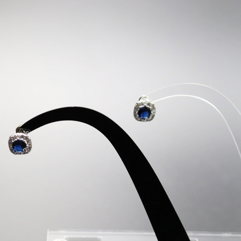 Метална стойка за обици Blue Whale - артистичен стил, пролет 2025