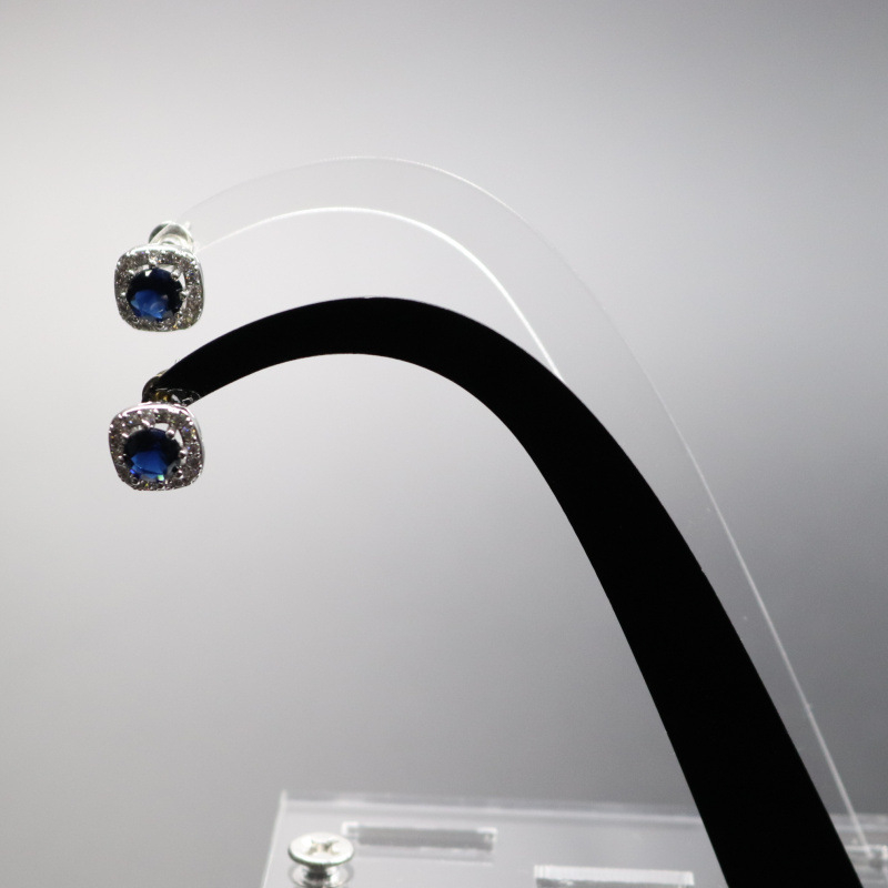 Метална стойка за обици Blue Whale - артистичен стил, пролет 2025