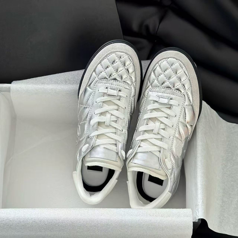 Unisex sportske cipele s quilt dizajnom, koža druge klase, podstava od ovčje kože, EVA potplat, vezivanje