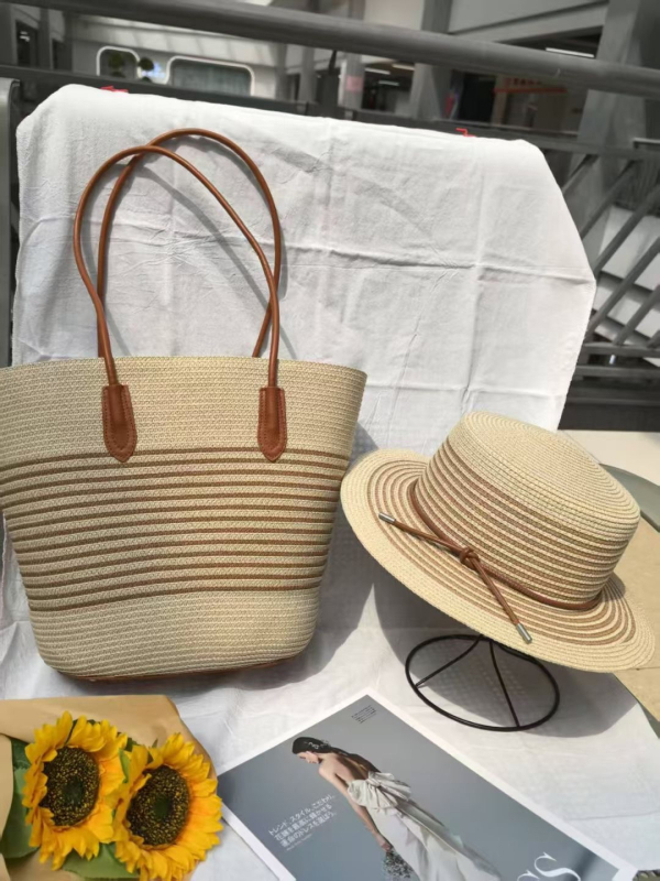 Slamnata tote torba za ljeto — prugasti dizajn, dvostruka naramenica za gradski stil, velika zapremina, zip, poliester podstava