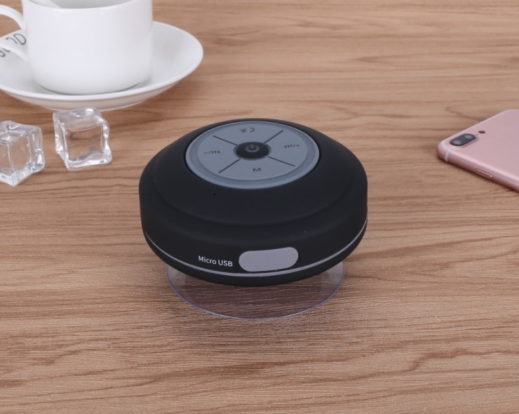 Bluetooth zvučnik s usisnom pričvršćivačem i LED bljeskalicom, IPX4 vodootporan, prenosni mini bas zvučnik, Bluetooth 5.0, domet do 10 m, 3W