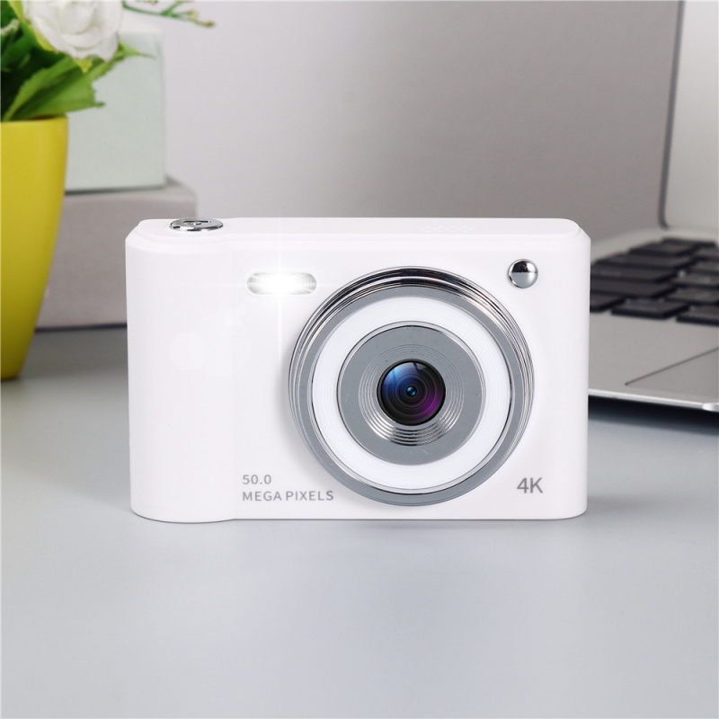 Ρετρό ψηφιακή κάμερα με διπλές κάμερες, CCD αισθητήρας 1/2.3 ιντσών, 8x οπτικό ζουμ, 2.4 ιντσών LCD οθόνη, αποθήκευση TF