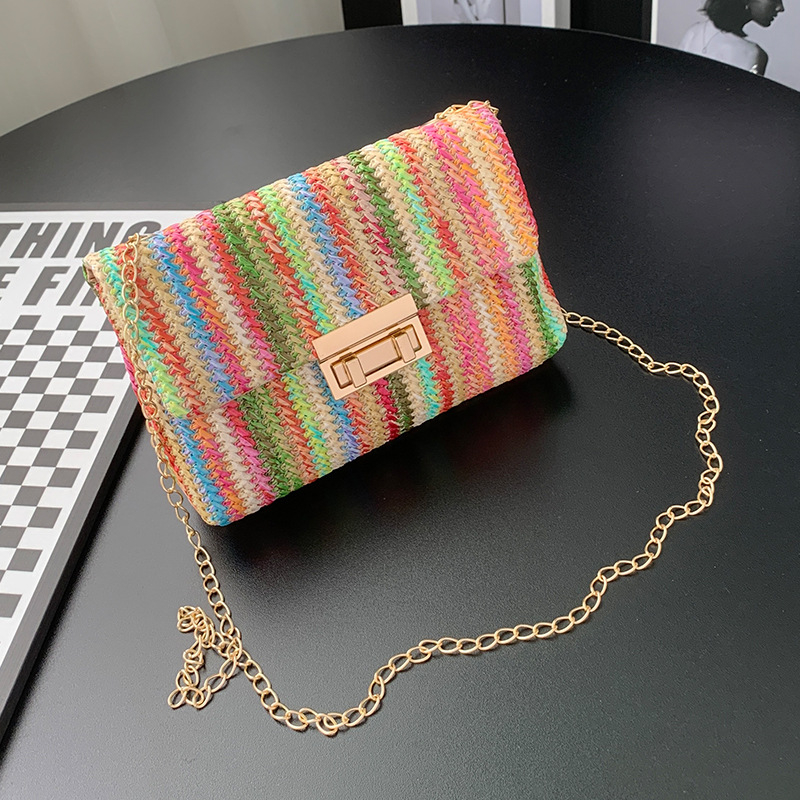Crossbody torba od pletene slame, gradski stil, horizontalni kvadratni oblik, podstava od poliestera, zaključavanje lokkom, proljeće 2025