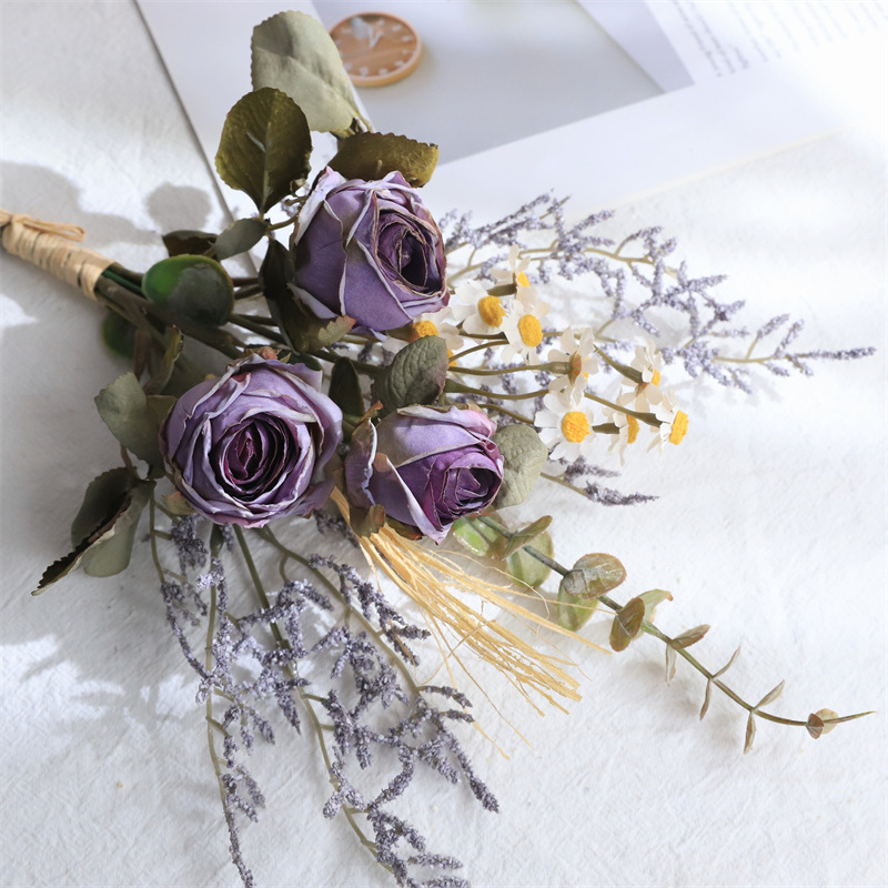 Μπουκέτο μεταξωτών λουλουδιών – Τριαντάφυλλο και Μαργαρίτα, Ρεαλιστικό Βίντατζ, Στιλισμός και Χύτευση Με Έγχυση