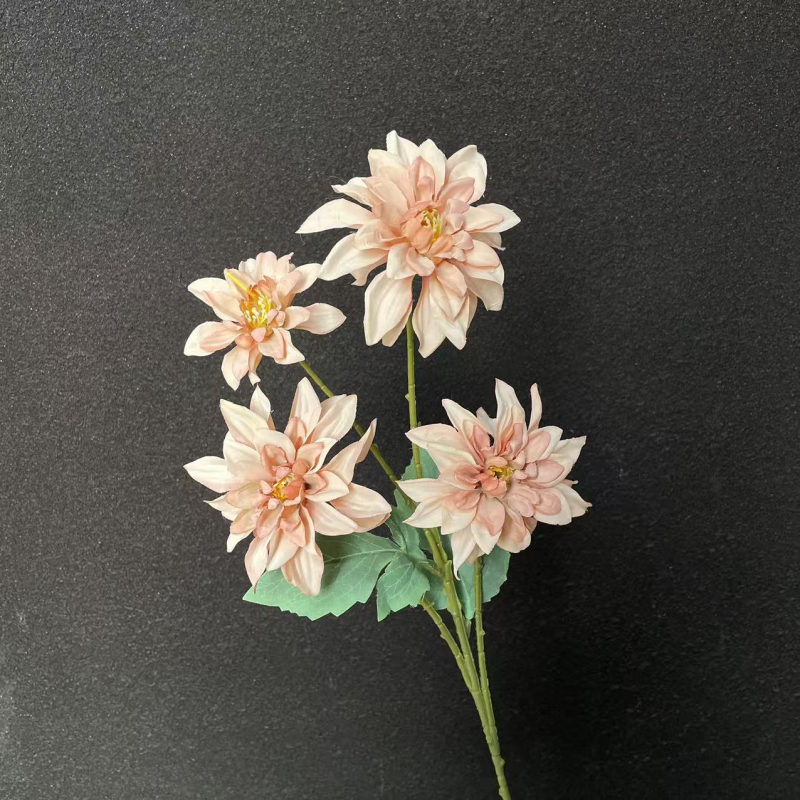 Τεχνητό λουλούδι Ντάλια από μετάξι, τεσσάρων κεφαλών, διακόσμηση γάμου, εξωτερική χρήση, αξεσουάρ φωτογράφισης και διακόσμηση σπιτιού