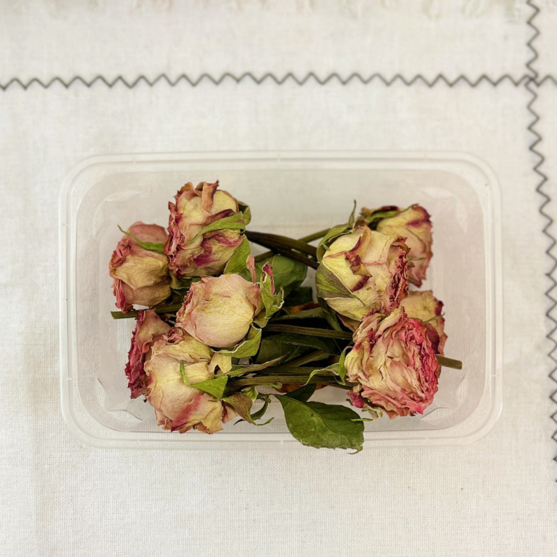 Изсушено цвете-роза с множество глав - DIY подарък, реквизит за снимки, стенен декор, не боядисано