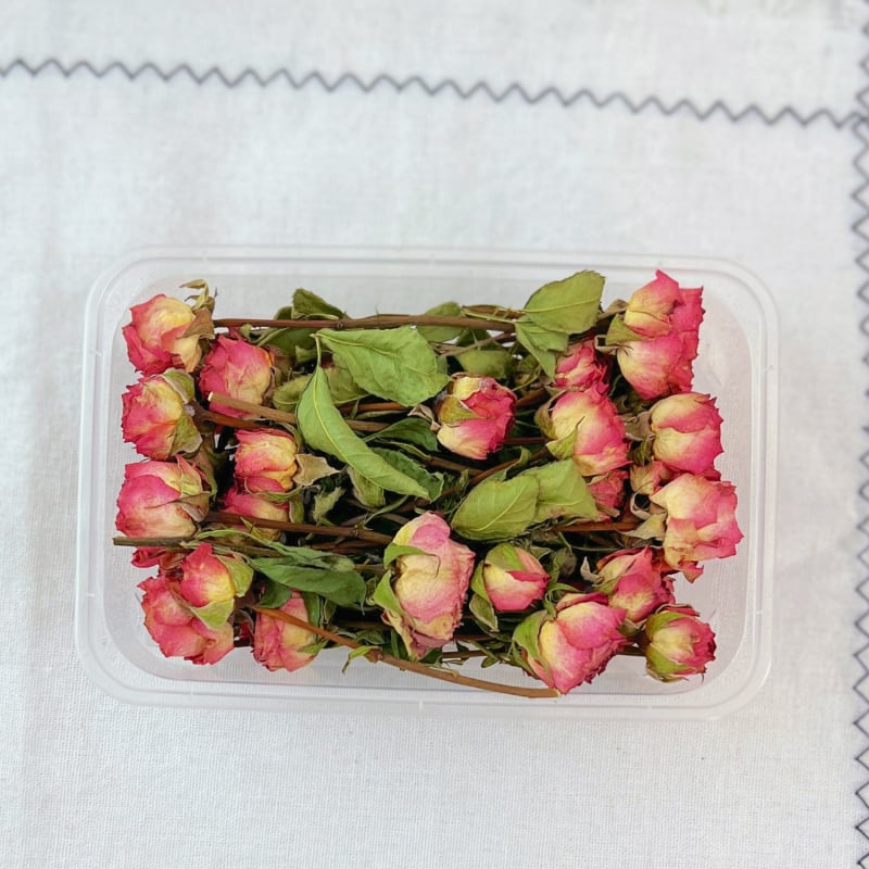 Изсушено цвете-роза с множество глав - DIY подарък, реквизит за снимки, стенен декор, не боядисано