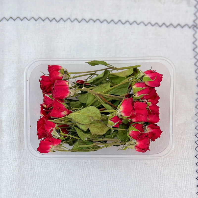 Изсушено цвете-роза с множество глав - DIY подарък, реквизит за снимки, стенен декор, не боядисано