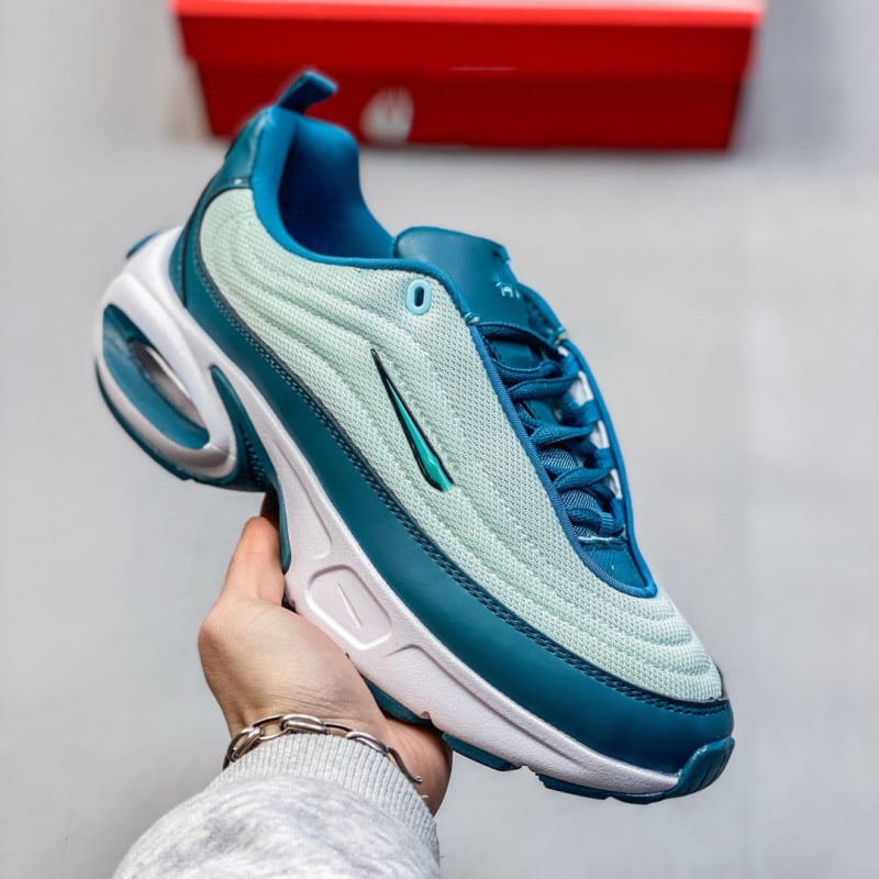 Uniszex futócipők vastag párnázott talppal, felsőrész velúr + műbőr + szövet, lélegző, vízálló, csúszásmentes, záródás cipőfűzővel