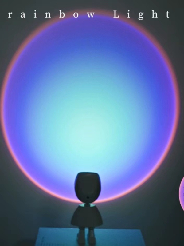 Zemā lampa ar astronauta tēmu — saulrieta projekcija fonā fotogrāfijām, guļamistabas nakts gaisma, iekšējā baterija, bez viedās kontroles